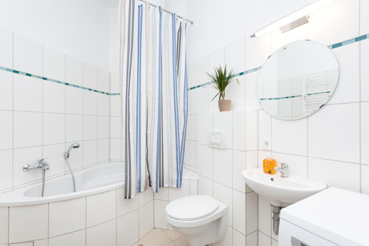 Boediker Loft, 3 Bedroom App With 2 Bath In Friedrichshain Up To 9 Lejlighed *