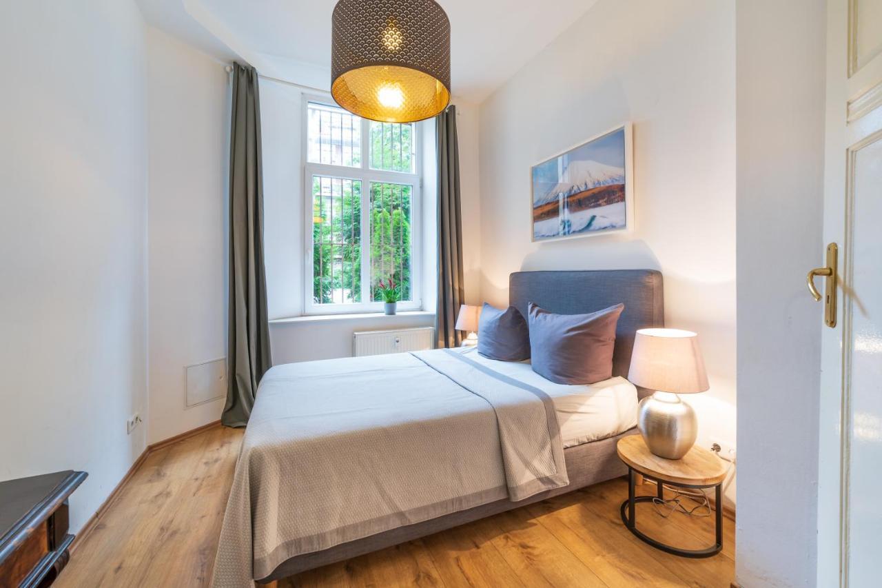 Lejlighed Boediker Loft, 3 Bedroom App With 2 Bath In Friedrichshain Up To 9 Berlin